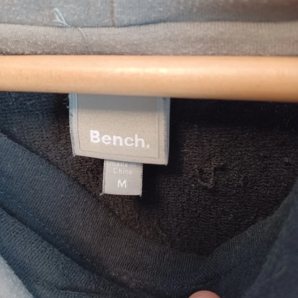 Bench - Picture 5 of 5